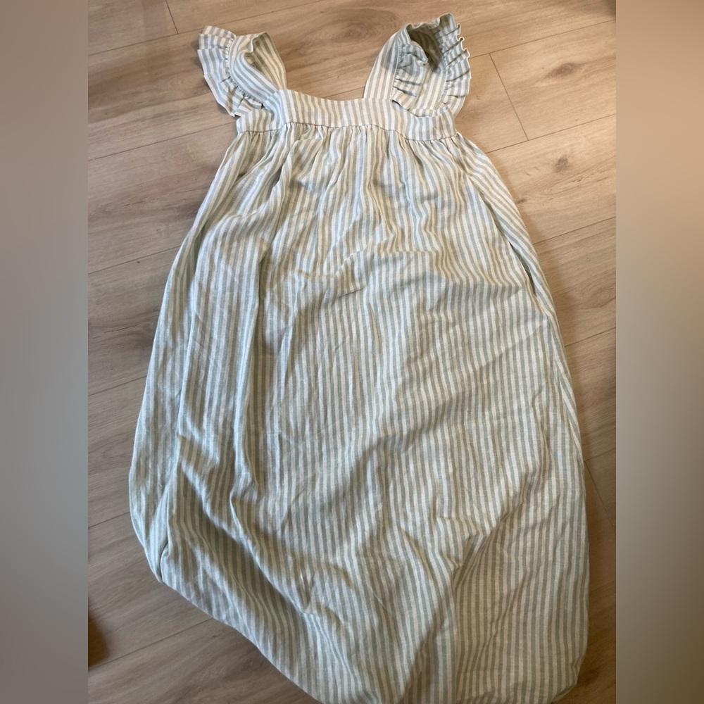 Target dress. A new day. Size medium heavy linen like dress.
